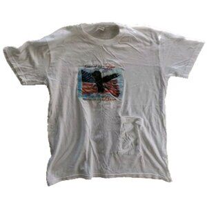 Land Of The Free Home of the Brave Eagle USA Flag White T-Shirt L 100% Cotton